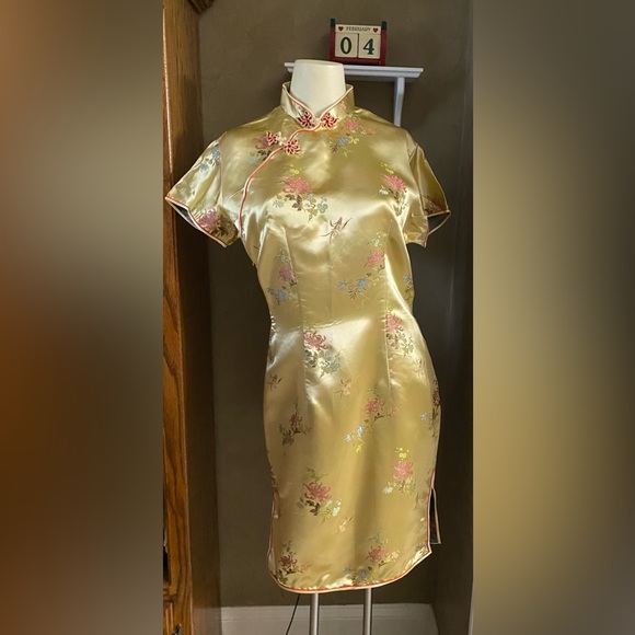 Vintage Chinese Cheongsam Gold Satin Brocade Qipao Embroidered Women’s size 38 - Picture 16 of 16